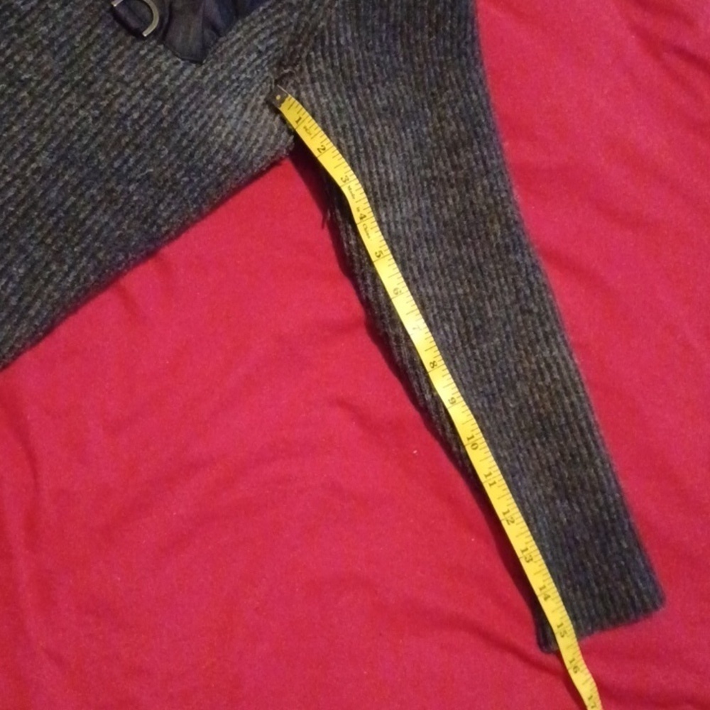Men's Gray Sweater with Pocket Detail Size Small Casual - Picture 7 of 9
